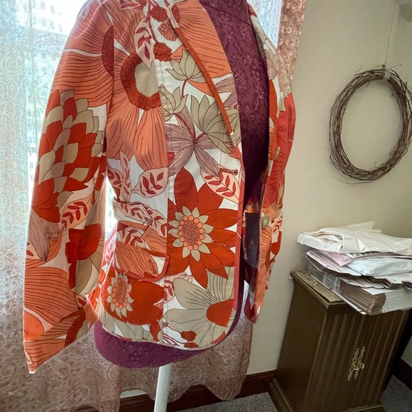 10p Anne Taylor Loft blazer - Picture 2 of 4